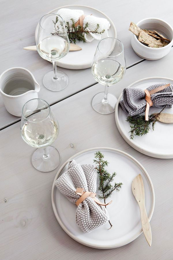 My Nordic Christmas table — Noémie Memories