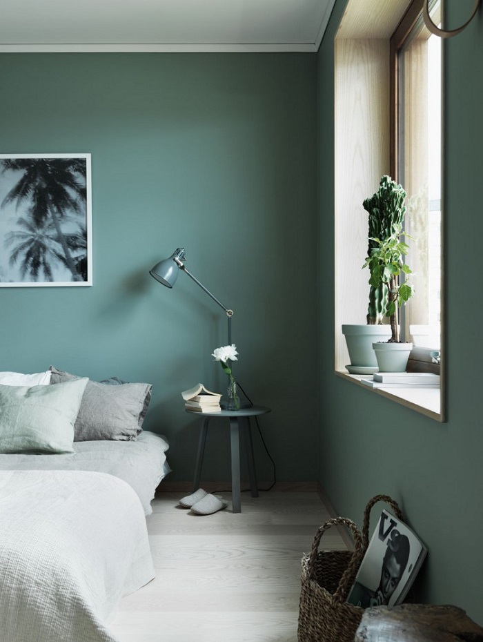 All green apartment with a fresh feel_10