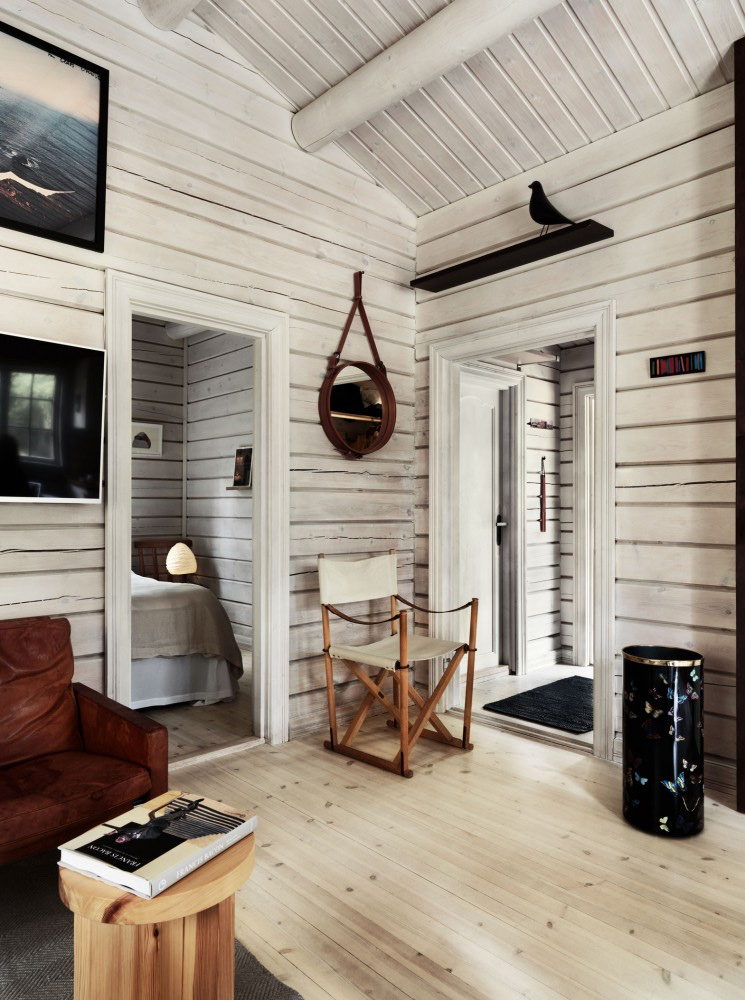 Charming Norwegian Style Log Cabin Packed With Iconic Design